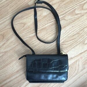 Black & Gold shoulder bag